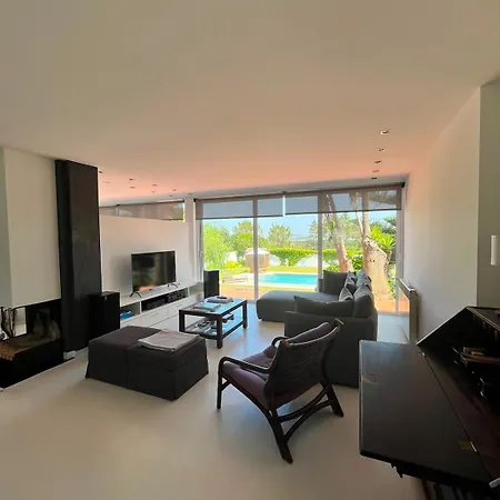 Quiet Modern Countryside With Private Pool Near Lisbon 빌라
