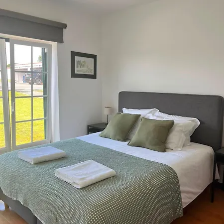 Quiet Modern Countryside With Private Pool Near Lisbon 아 도스 쿤하도스