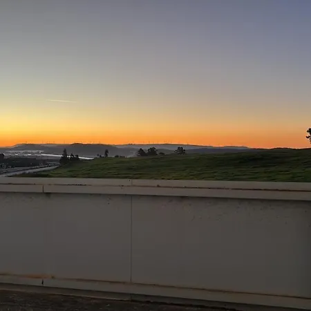 Quiet Modern Countryside With Private Pool Near Lisbon 빌라
